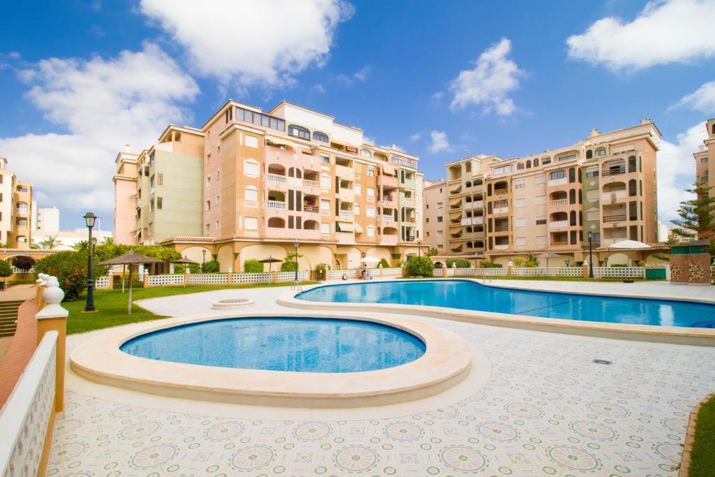 Apartment To Rent In Costa Blanca Торрев'єха Екстер'єр фото